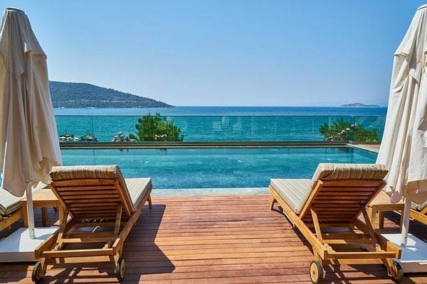 Découvrez le Top 10 des Hôtels de Charme avec Piscine pour des Vacances Inoubliables