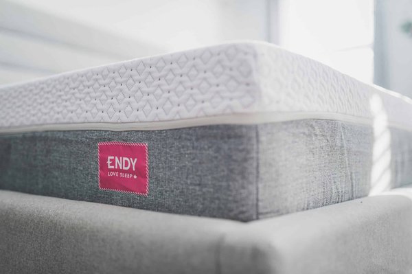 Choisir le Bon Sommier pour Optimiser les Performances de Votre Matelas Hybride